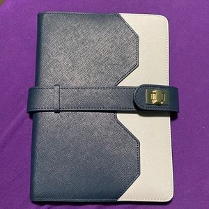 A5 Aura Estelle cover